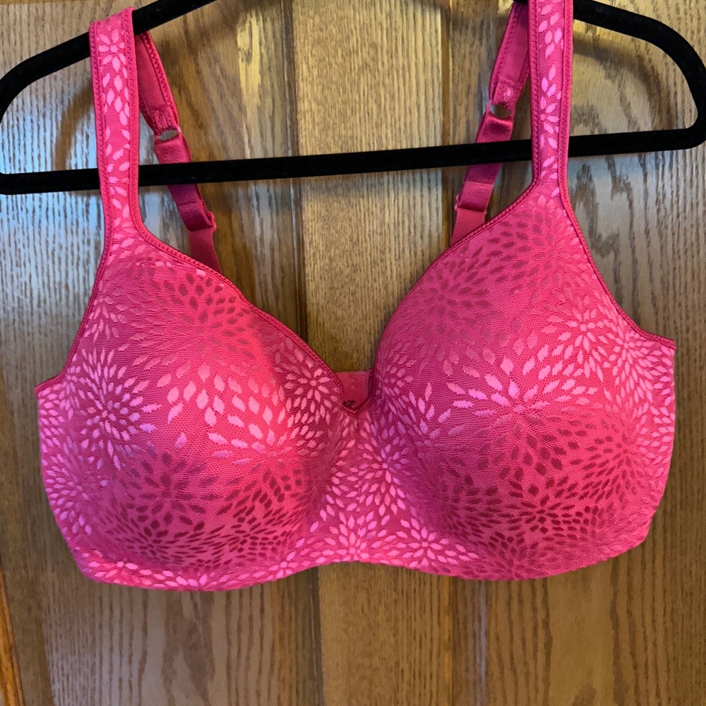 Playtex Pink Patterned Underwire Bra.  New without tags.  Size 42DD.